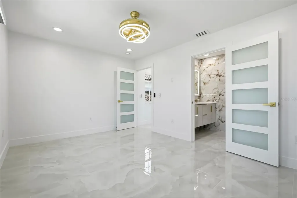 10627 Hatteras Drive SW Tampa FL 33615