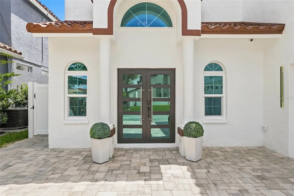 10627 Hatteras Drive SW Tampa FL 33615