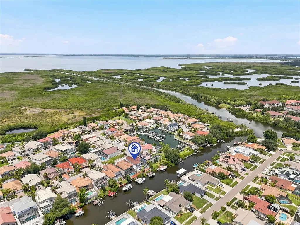 10627 Hatteras Drive SW Tampa FL 33615