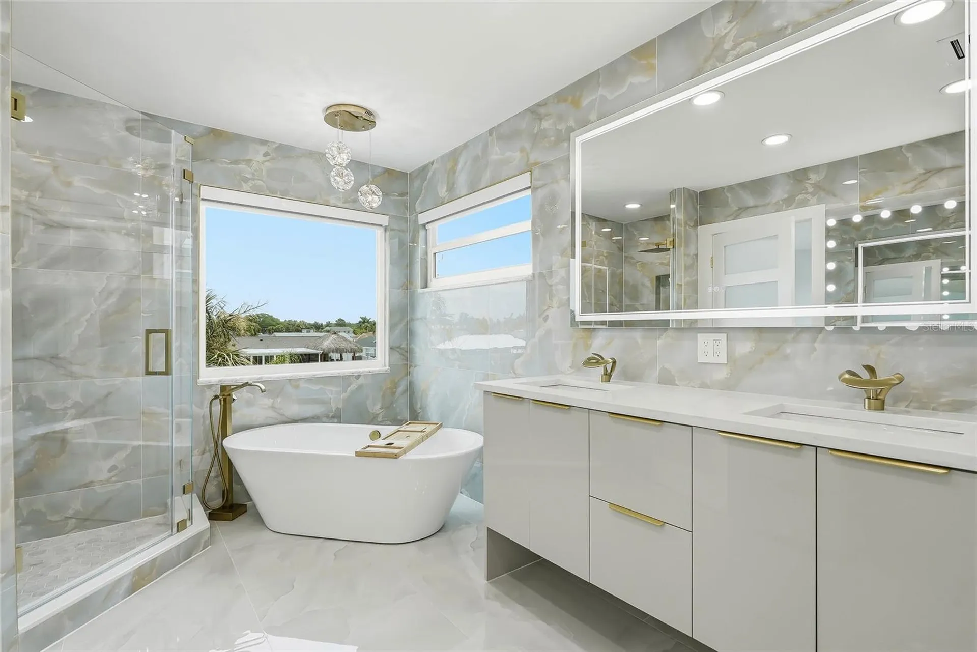 10627 Hatteras Drive SW Tampa FL 33615