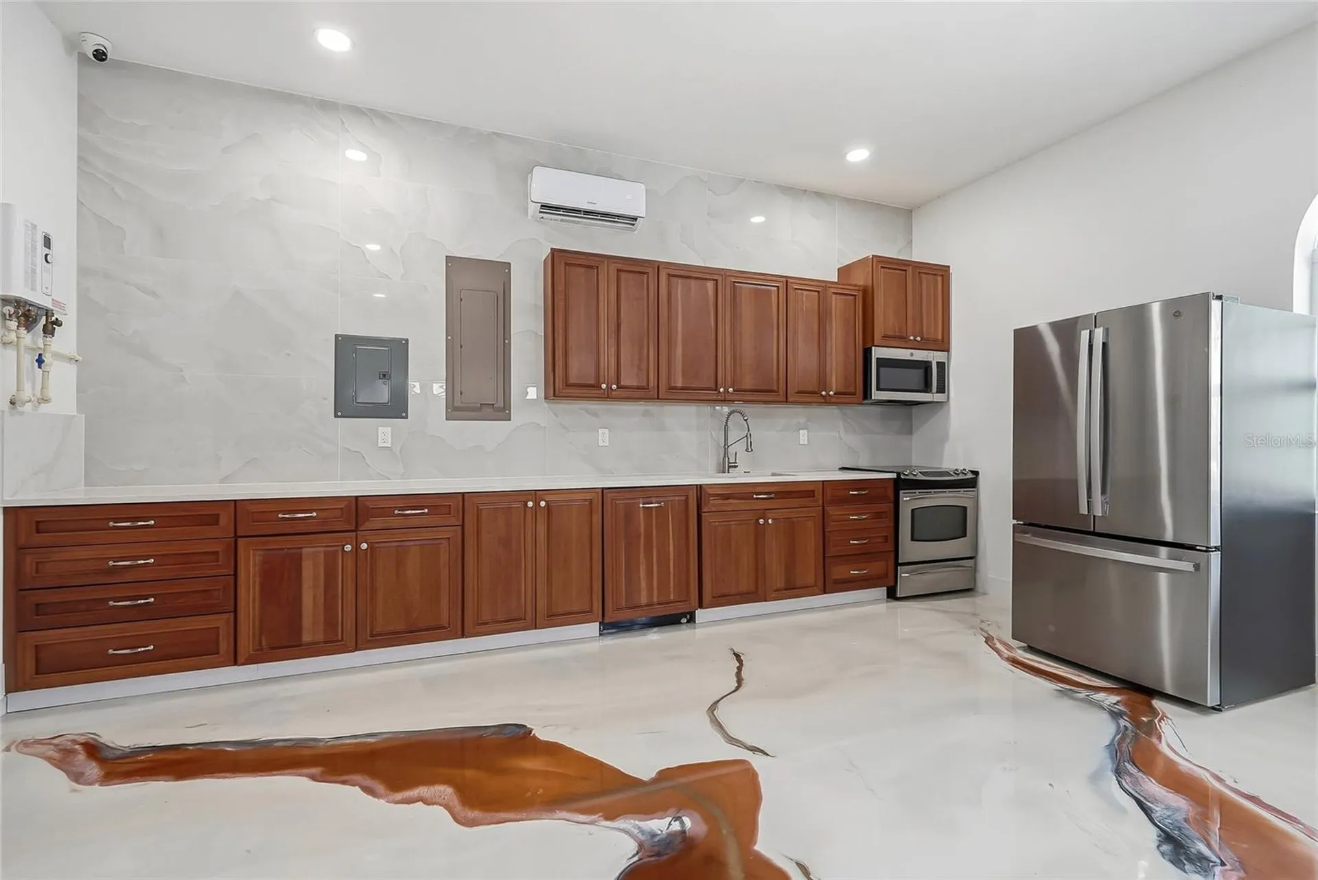 10627 Hatteras Drive SW Tampa FL 33615