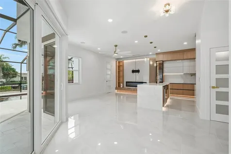10627 Hatteras Drive SW Tampa FL 33615