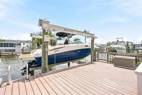10627 Hatteras Drive SW Tampa FL 33615
