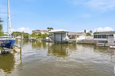 10627 Hatteras Drive SW Tampa FL 33615