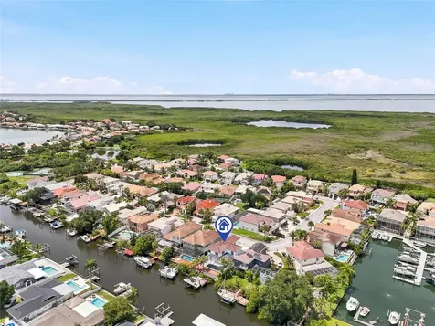 10627 Hatteras Drive SW Tampa FL 33615