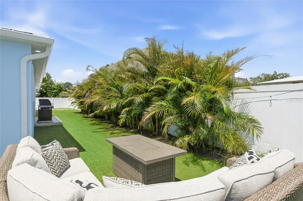 912 21st Street W Palmetto FL 34221