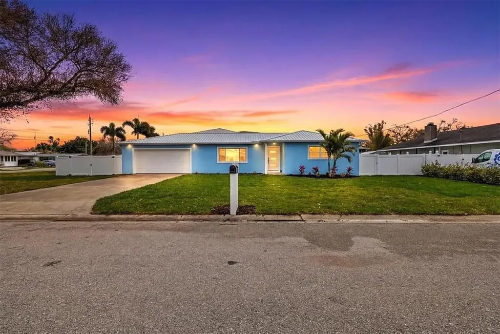 912 21st Street W Palmetto FL 34221