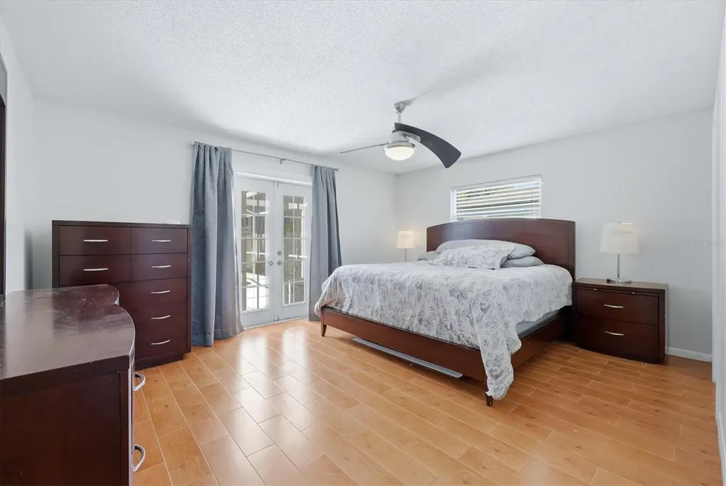 4089 King Richard Drive Sarasota FL 34232