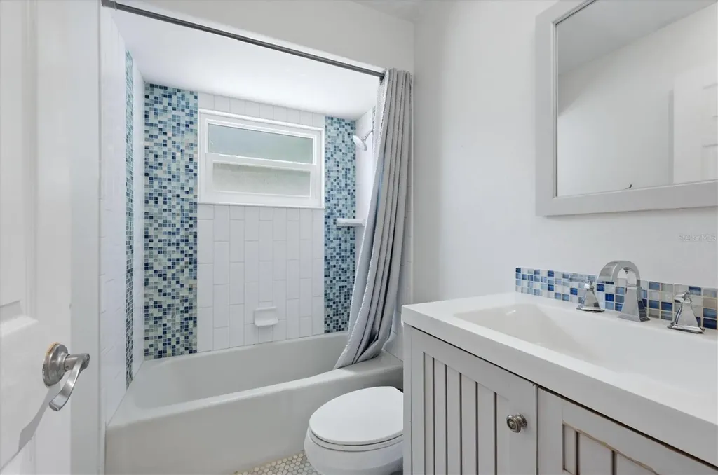 4089 King Richard Drive Sarasota FL 34232