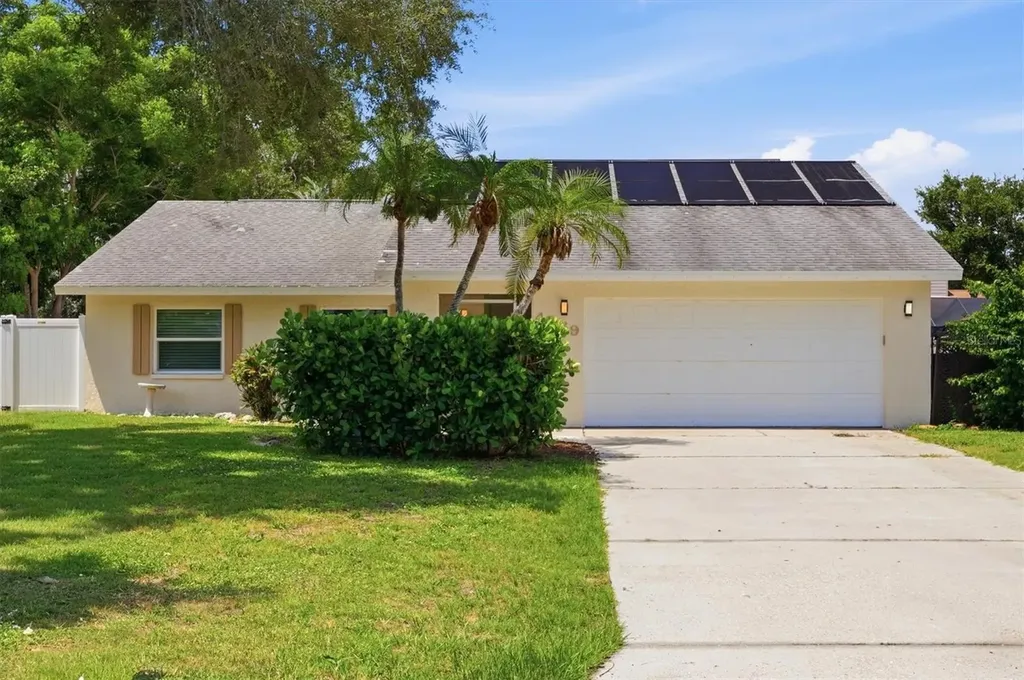 4089 King Richard Drive Sarasota FL 34232