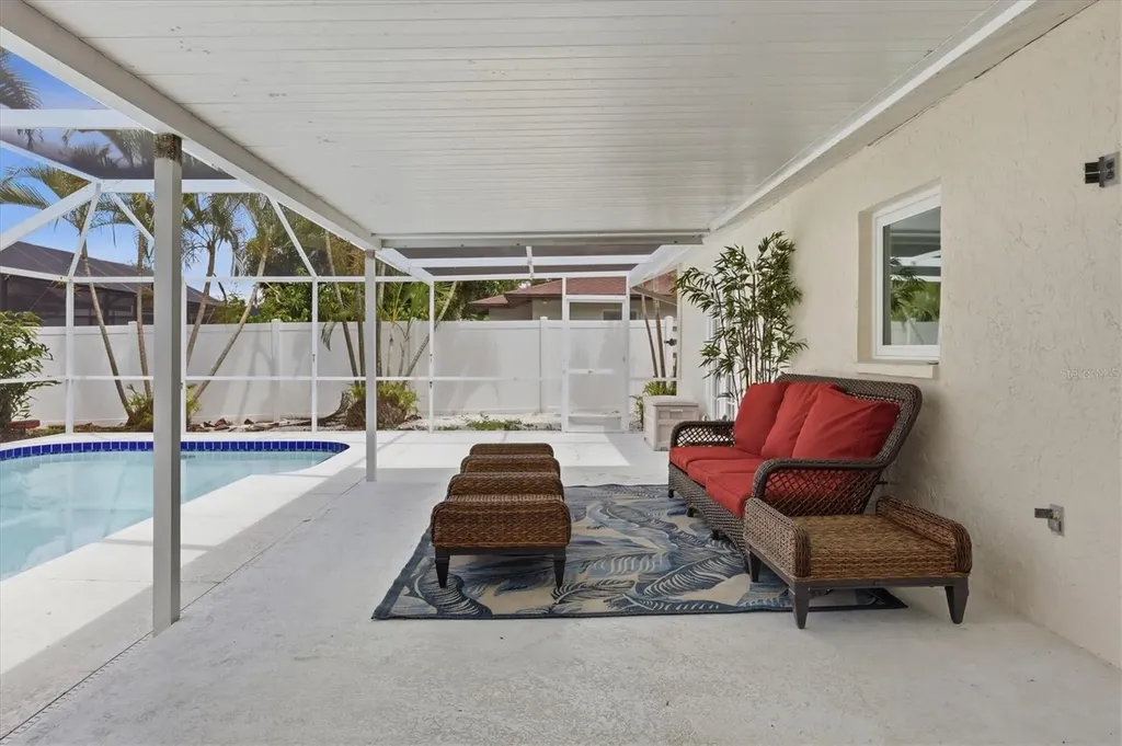 4089 King Richard Drive Sarasota FL 34232