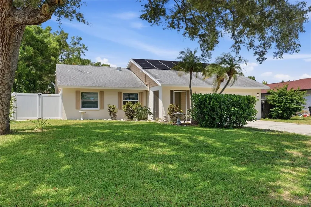 4089 King Richard Drive Sarasota FL 34232