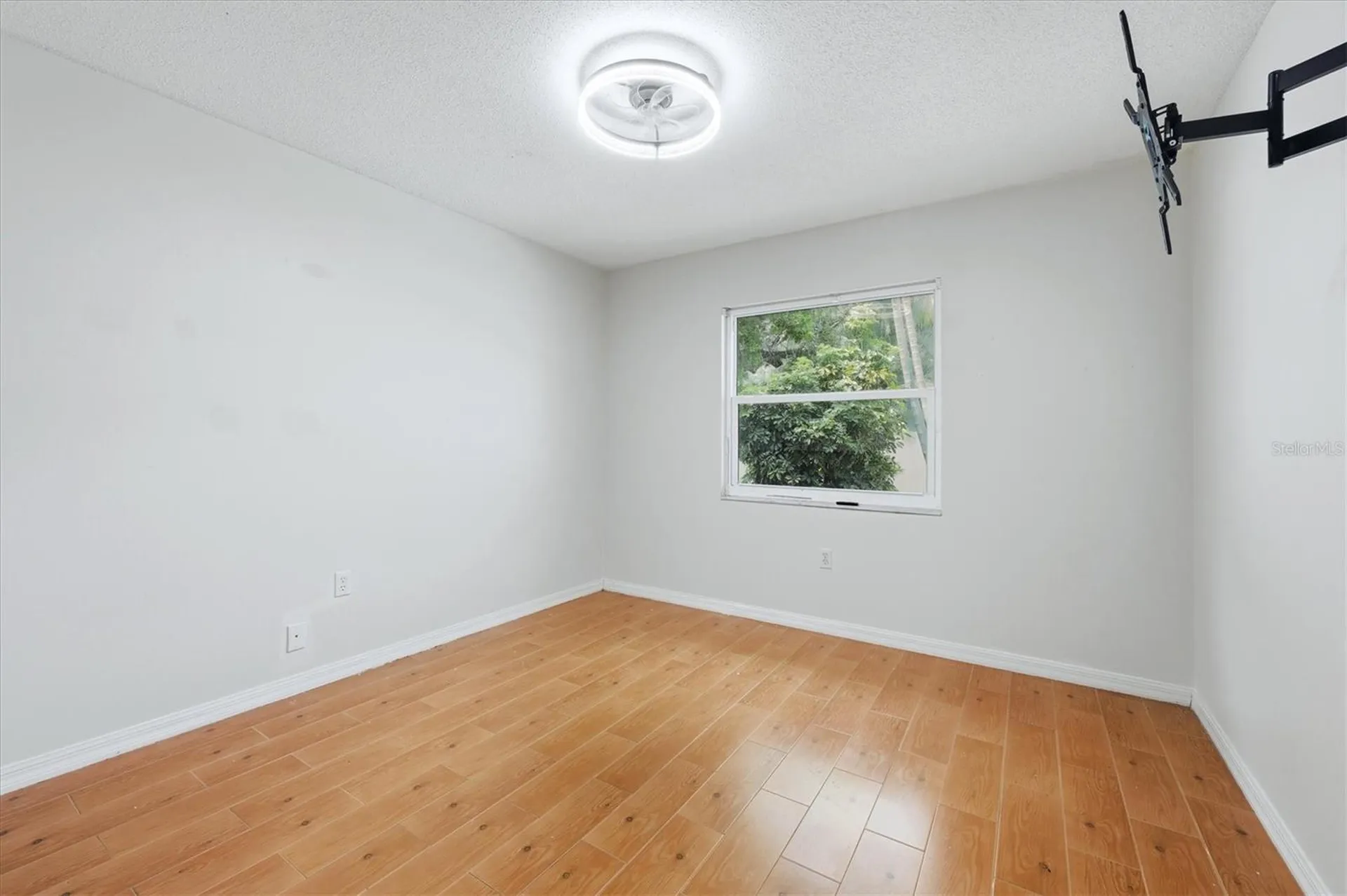4089 King Richard Drive Sarasota FL 34232