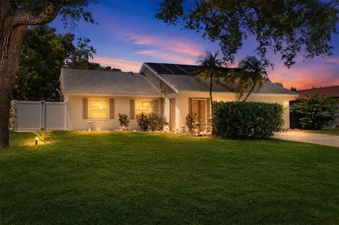 4089 King Richard Drive Sarasota FL 34232