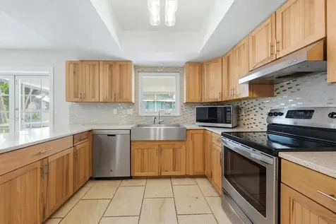 4089 King Richard Drive Sarasota FL 34232