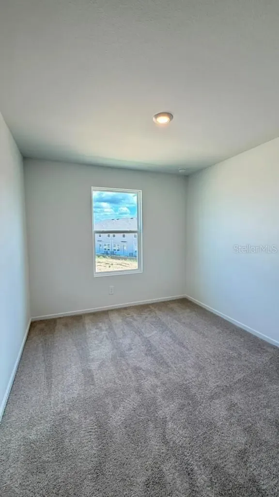 943 Phoenix Street Davenport FL 33837