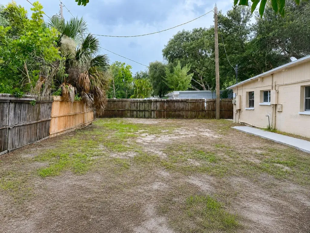 1519 Lynn Avenue Clearwater FL 33755