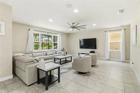 12130 Uleta Lane Orlando FL 32827