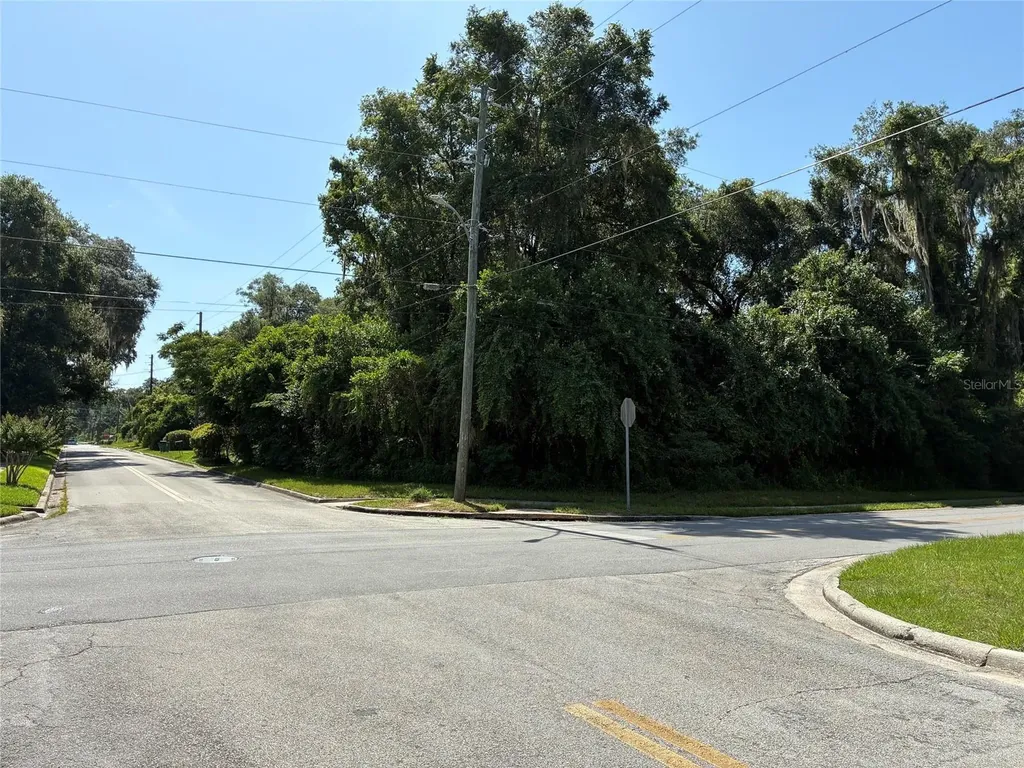 401 S Kentucky Avenue Deland FL 32724