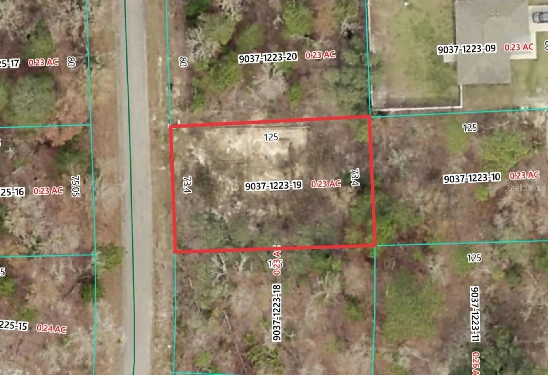 19 Fisher Lane Track Ocklawaha FL 32179