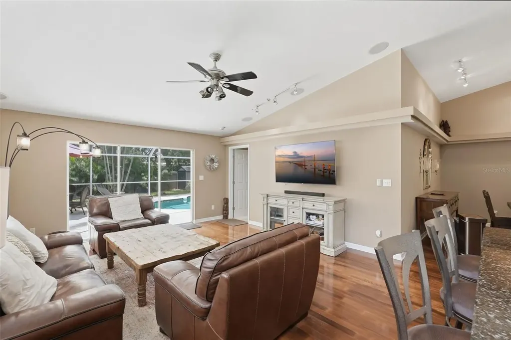 4989 162nd Avenue N Clearwater FL 33760
