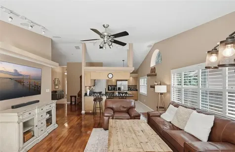 4989 162nd Avenue N Clearwater FL 33760