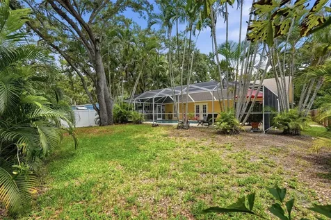4989 162nd Avenue N Clearwater FL 33760