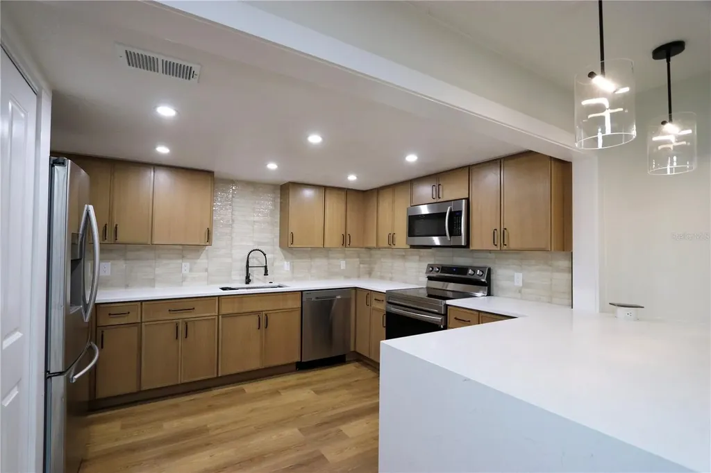812 Park Lake Circle Maitland FL 32751