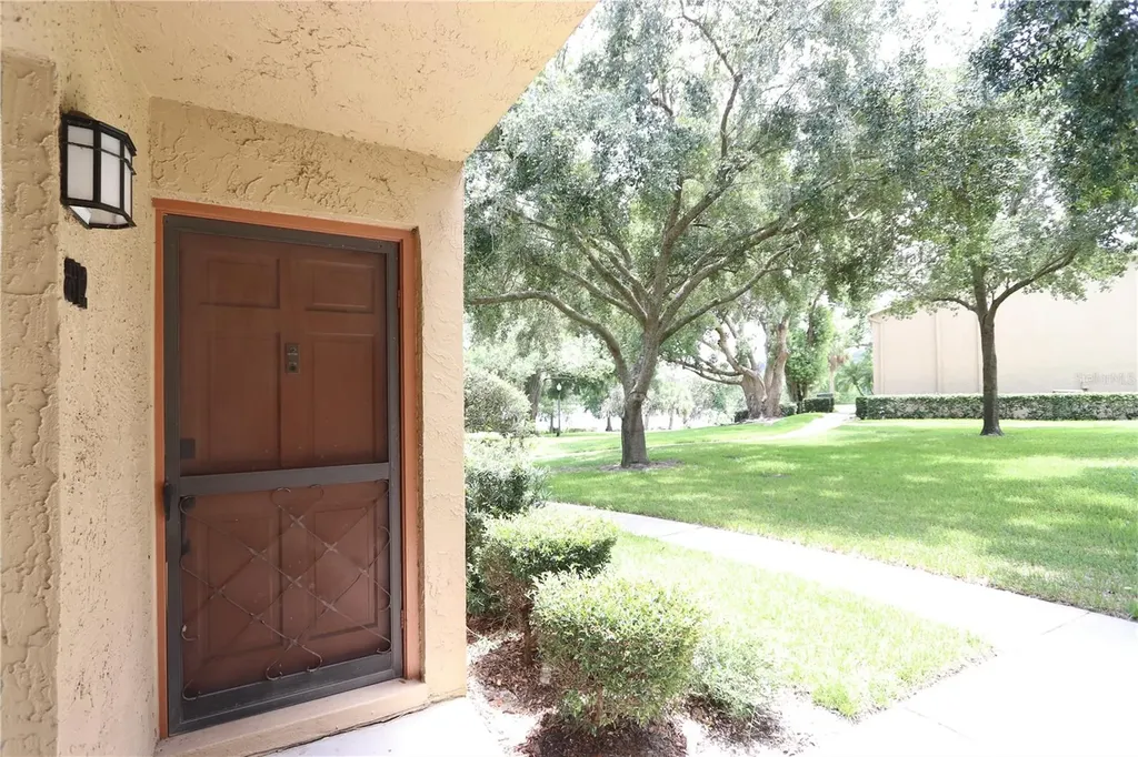 812 Park Lake Circle Maitland FL 32751