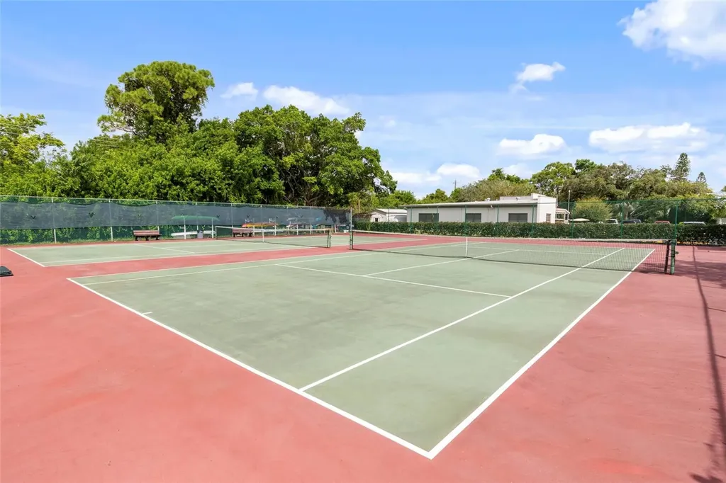 440 Palm Tree Drive Bradenton FL 34210