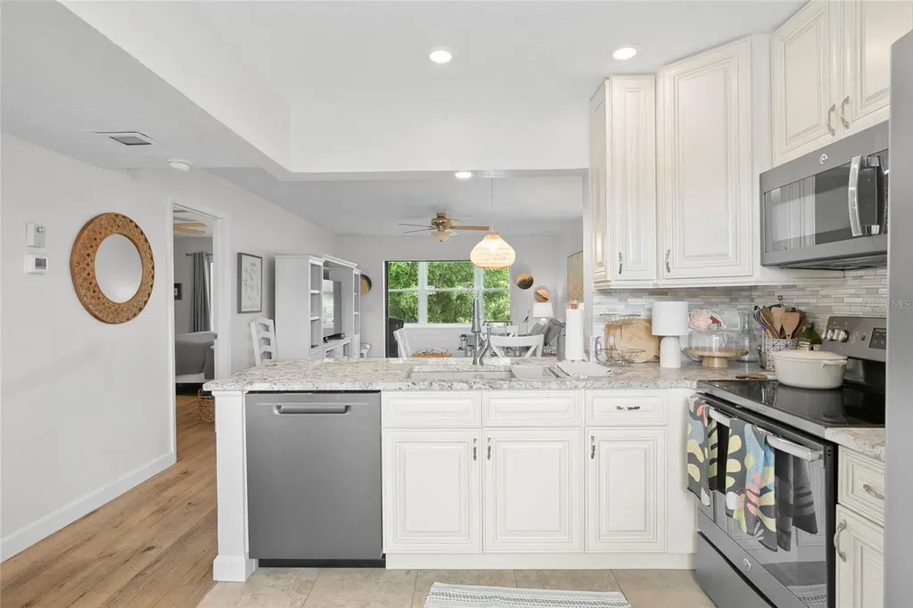 440 Palm Tree Drive Bradenton FL 34210