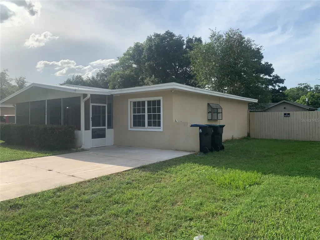 1915 Weeks Avenue Orlando FL 32806