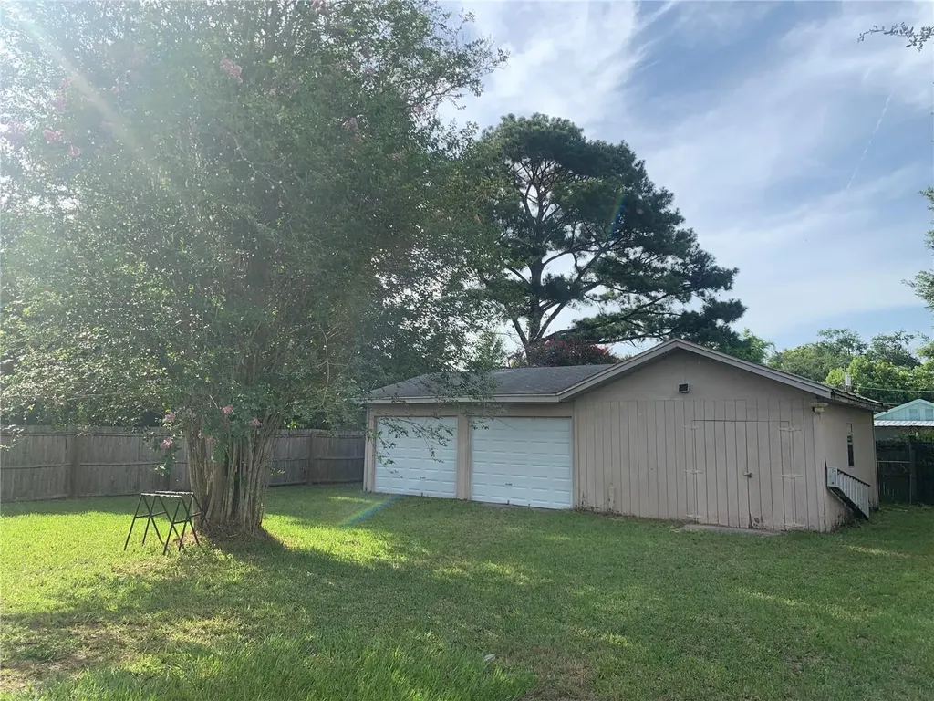 1915 Weeks Avenue Orlando FL 32806