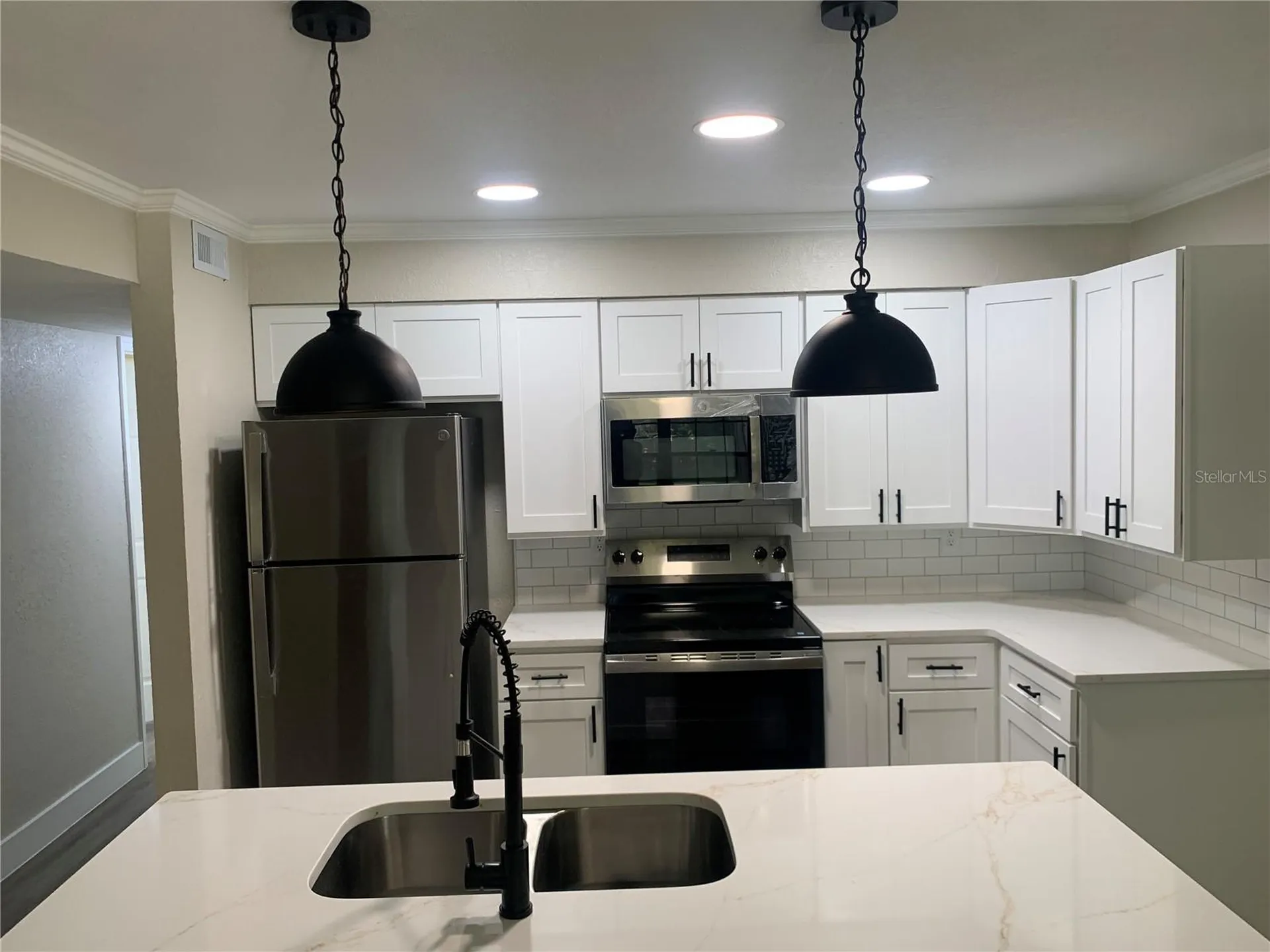 1915 Weeks Avenue Orlando FL 32806