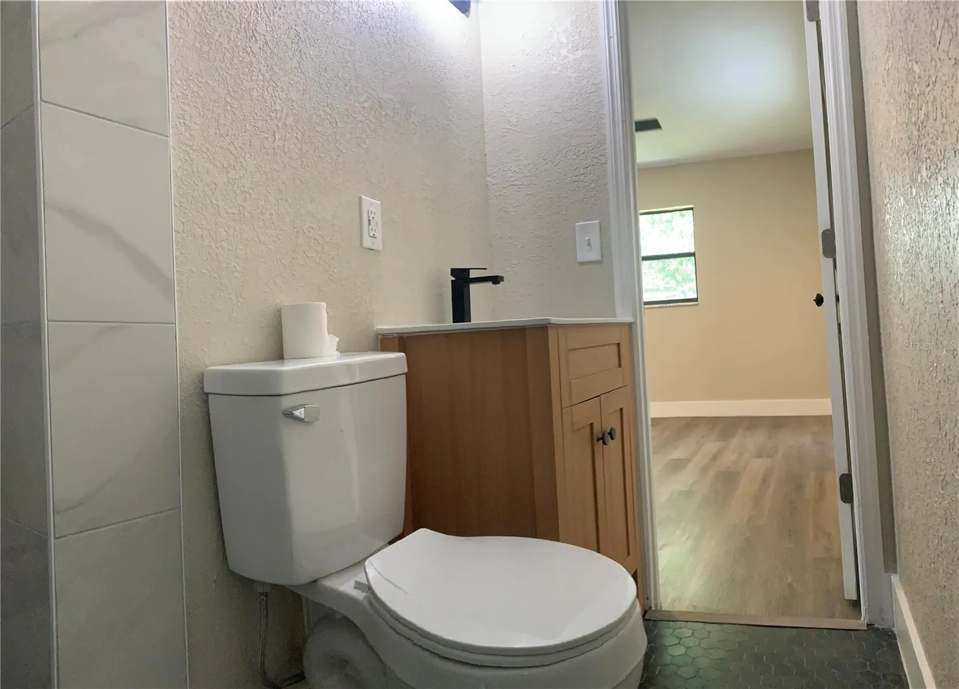 1915 Weeks Avenue Orlando FL 32806