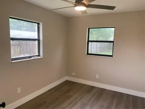 1915 Weeks Avenue Orlando FL 32806