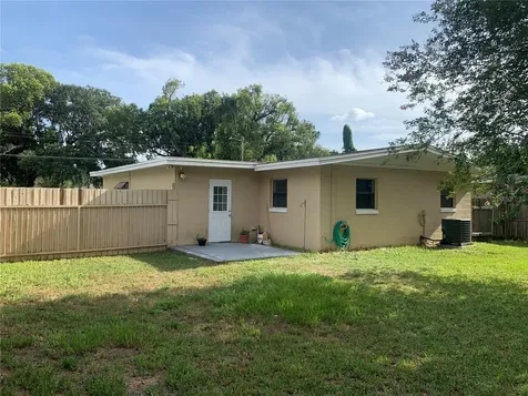 1915 Weeks Avenue Orlando FL 32806