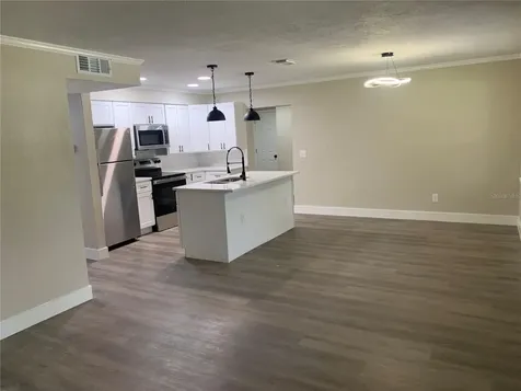 1915 Weeks Avenue Orlando FL 32806