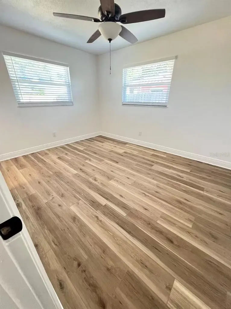 11093 54th Avenue N St Petersburg FL 33708