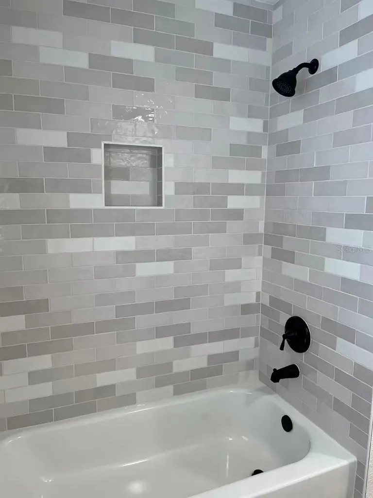 11093 54th Avenue N St Petersburg FL 33708