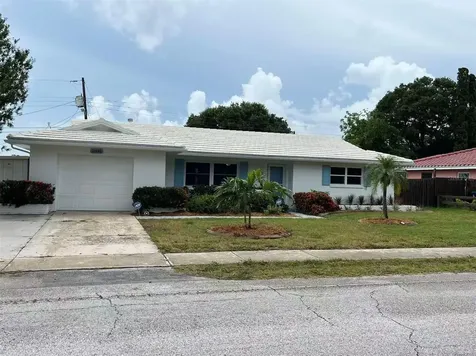 11093 54th Avenue N St Petersburg FL 33708