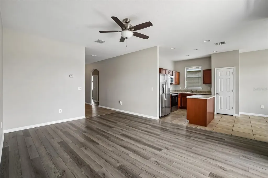 14310-A Alistar Manor Wimauma FL 33598