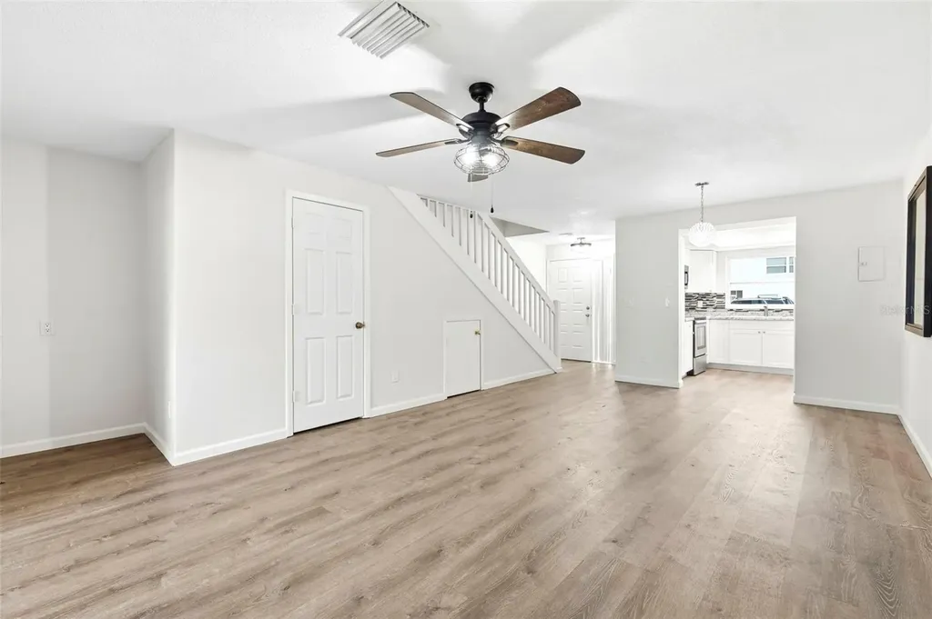 2871 S Pines Drive Largo FL 33771
