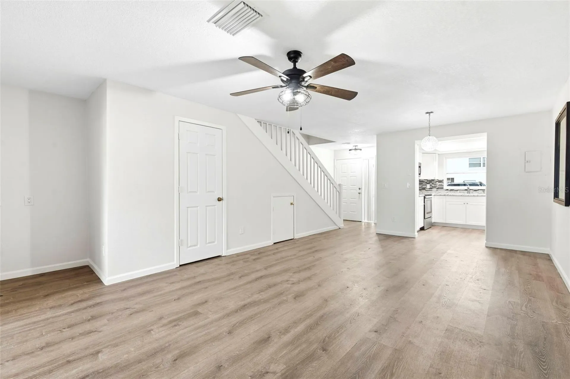 2871 S Pines Drive Largo FL 33771