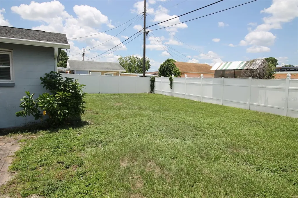 4409 W Minnehaha Street Tampa FL 33614