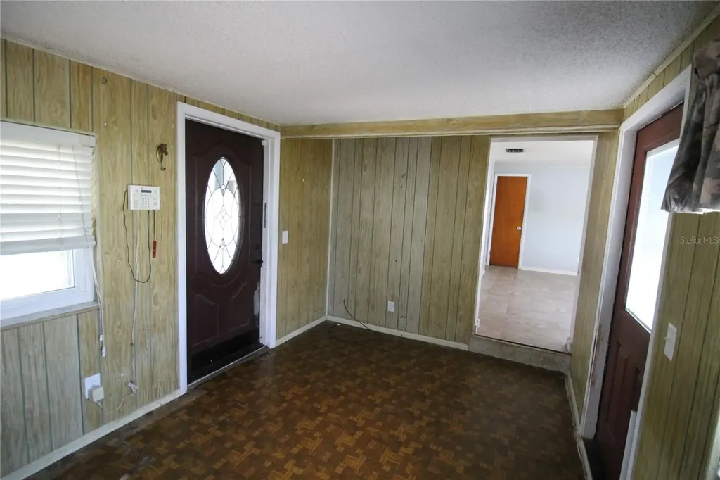 4409 W Minnehaha Street Tampa FL 33614