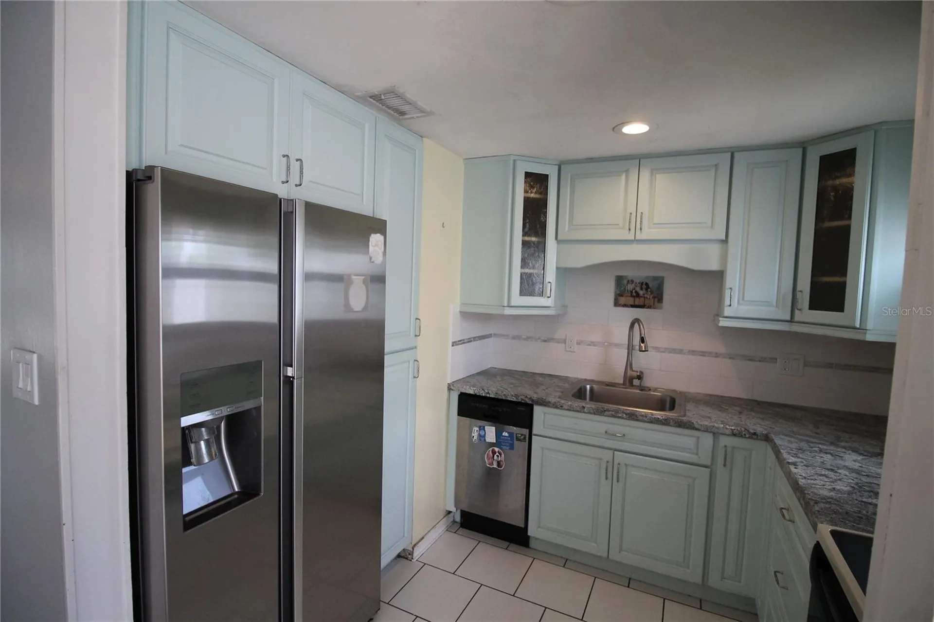 4409 W Minnehaha Street Tampa FL 33614