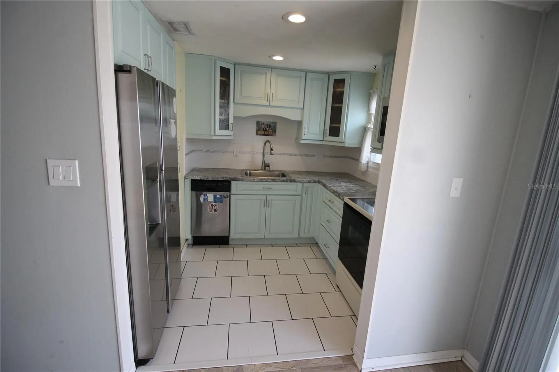 4409 W Minnehaha Street Tampa FL 33614