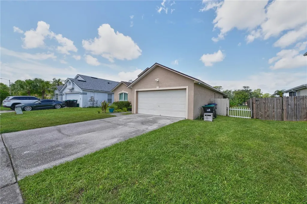 2486 Island Club Way Orlando FL 32822