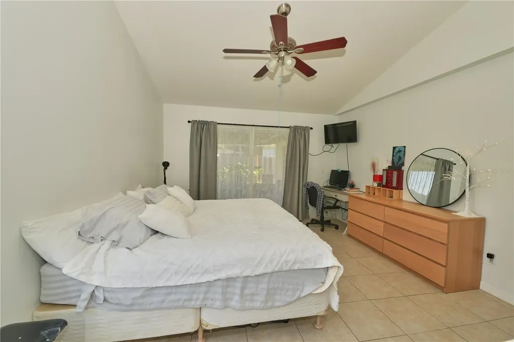 2486 Island Club Way Orlando FL 32822